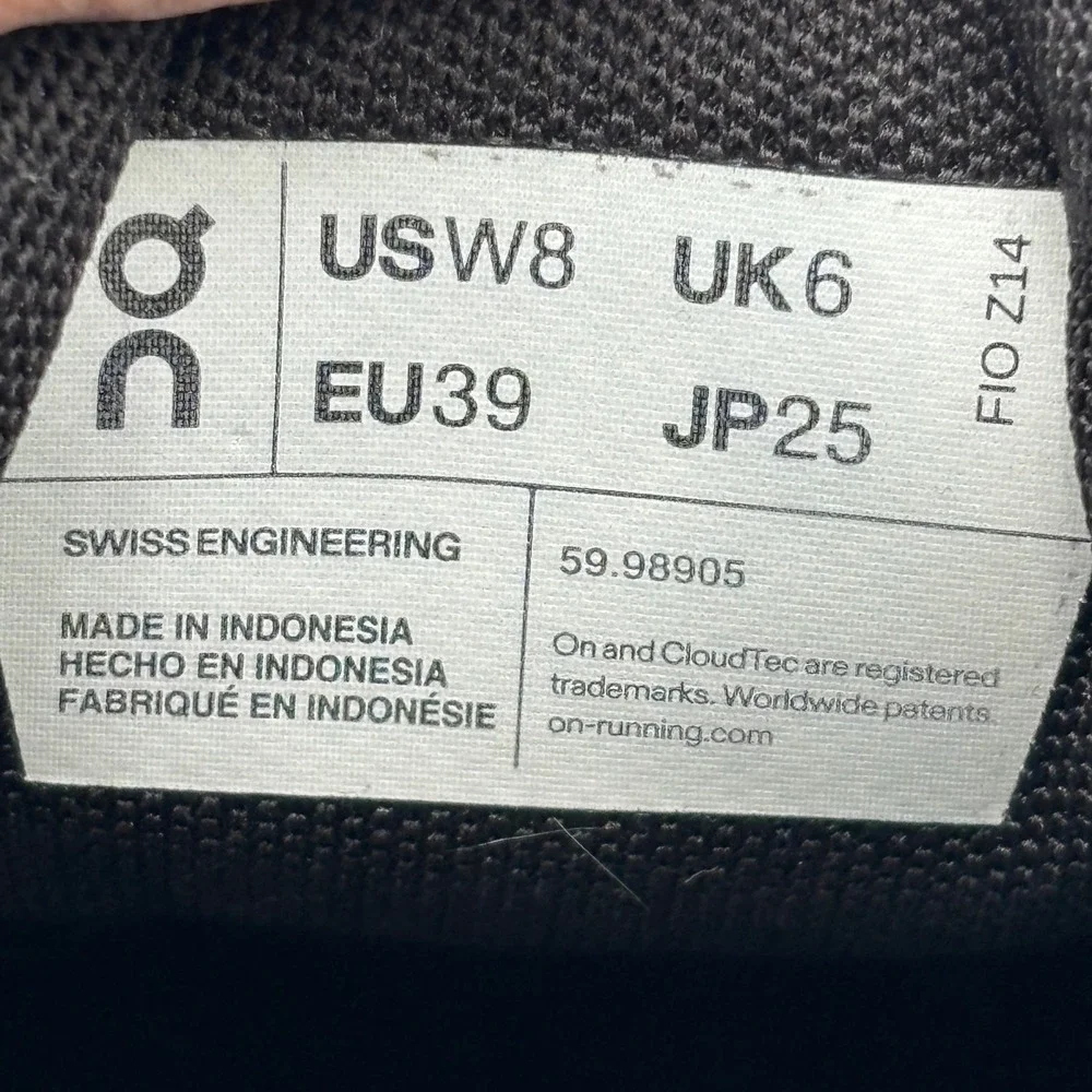 On Cloud Women's Running Shoes Black Mesh Sneakers Size 8 (Swiss Engineering) - Picture 8 of 9